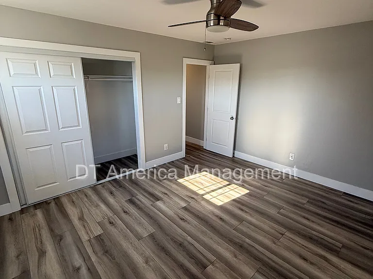 6405 Zena Dr — Photo 29