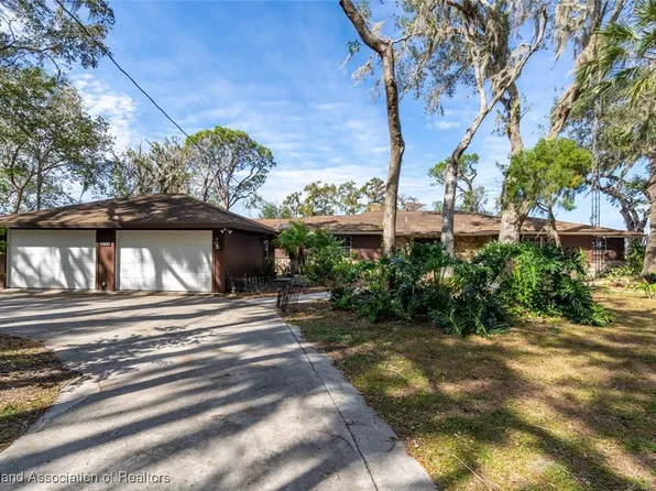 1268 Josephine Ct, Sebring, FL 33875