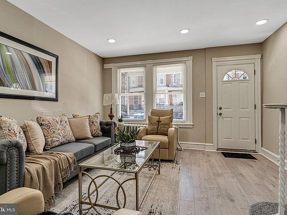3rd image of 235 W Sulis St