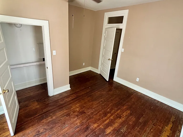 133 Carlton Ter — Photo 10