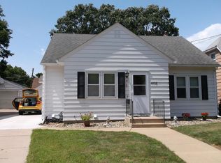 402 2nd St SE, Austin, MN 55912