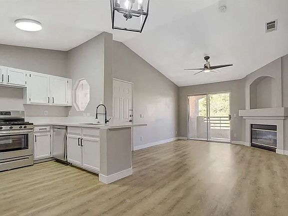 4th image of 5415 W Harmon Ave
