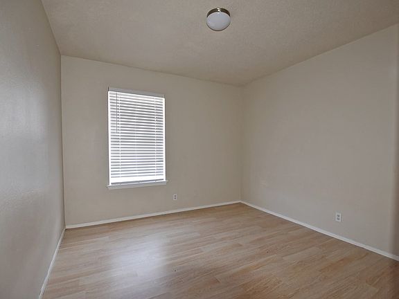 5th image of 1753 E 56th St