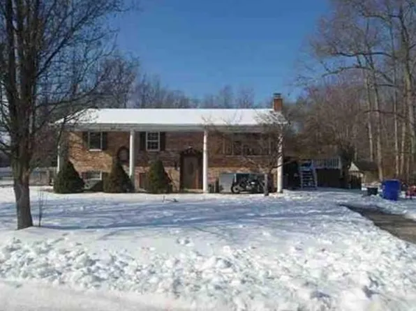 7625 Poplar St, Charlotte Hall, MD 20622