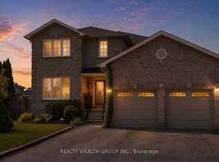 32 Reynolds Ln, Barrie, ON L4N0P9