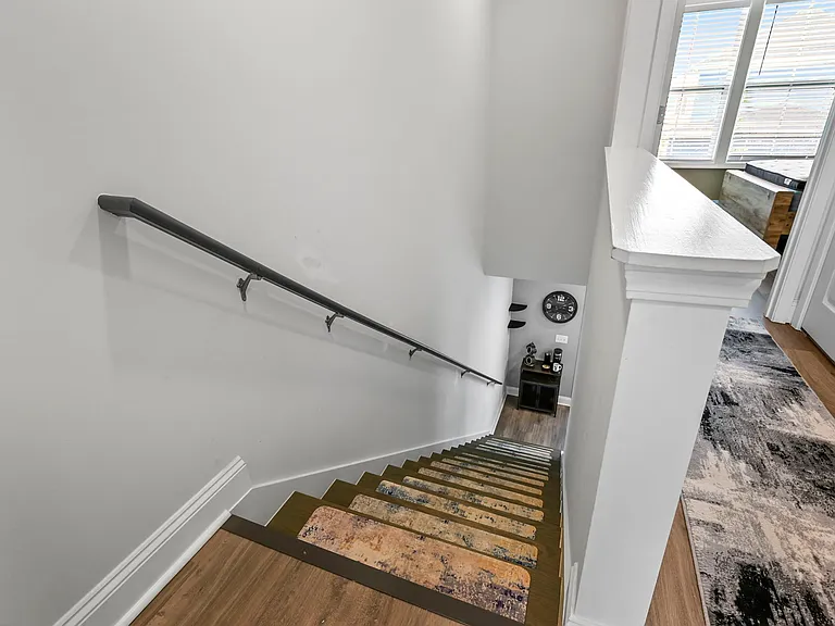 829 Moen Pl — Photo 12