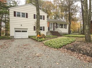 70 Dean Rd, Mendham, NJ 07945
