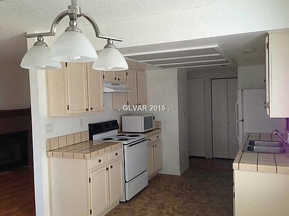 2nd image of 4130 Sanderling Cir Unit 436