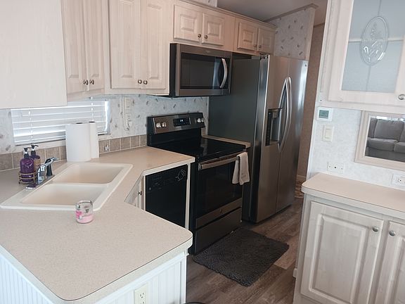 4th image of 900 Old Combee Rd #200