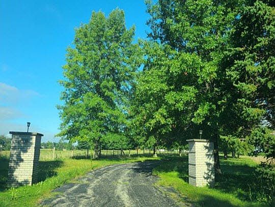 1st image of 19290 Grade School Rd