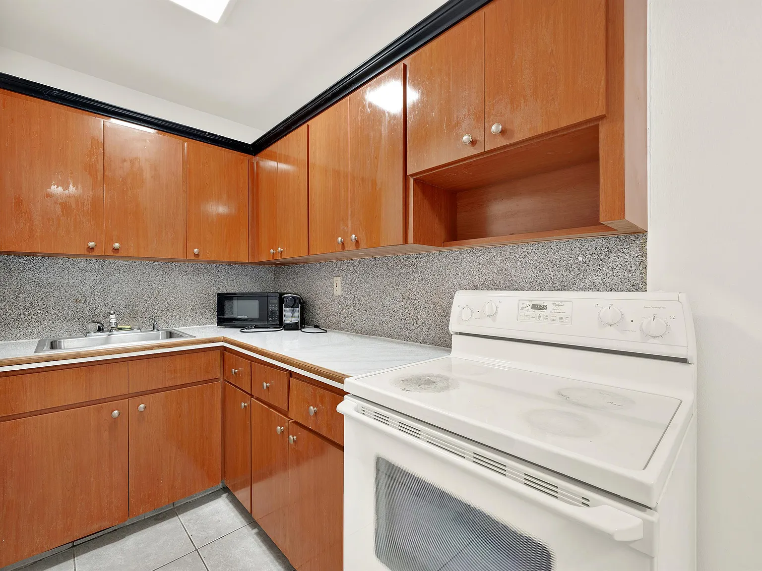 330-340 Madeira Ave. - 340-03 — Photo 1