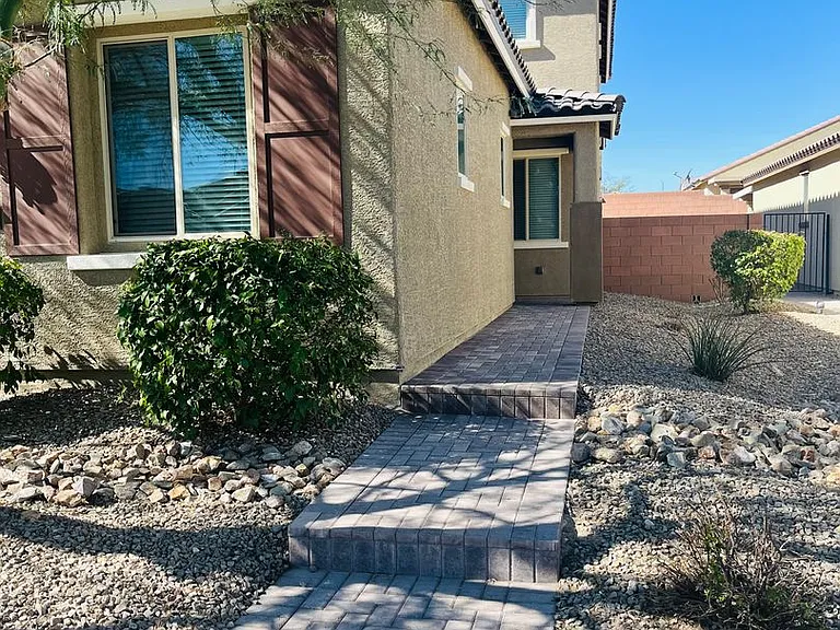 7133 Manolo St — Photo 3