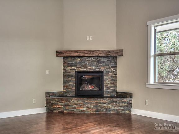 3rd image of 20916 Sage Creek Dr