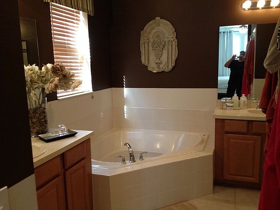 4th image of 2130 Laparelle Dr