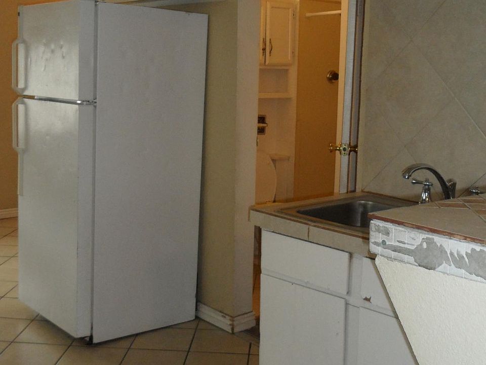 2nd image of 1600 7th Ave