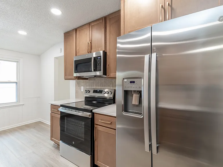 6522 Lincoln Ave — Photo 10