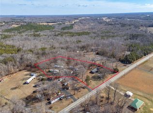 5513 Nc Highway 700, Eden, NC 27288
