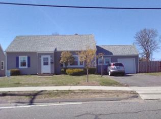 274 Island Pond Rd, Springfield, MA 01118