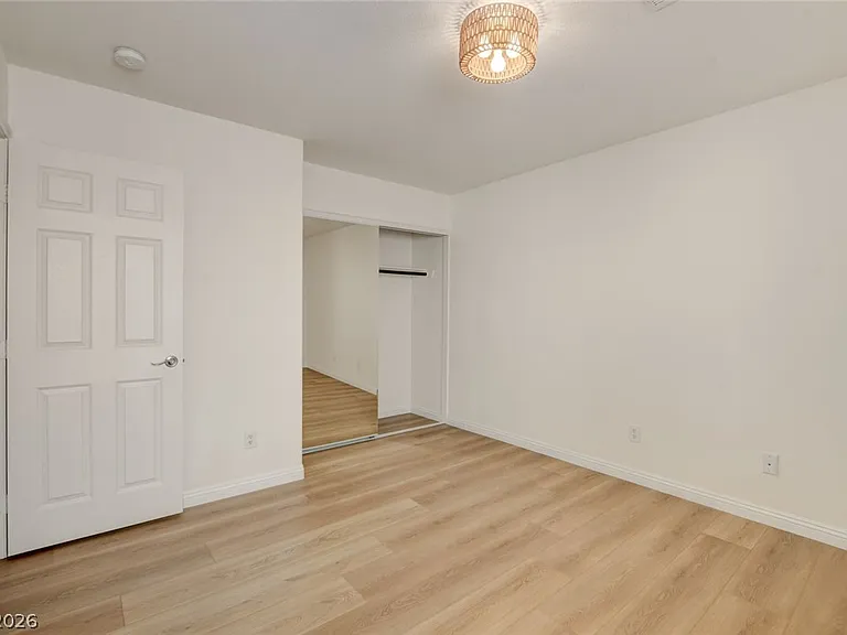 10808 Wallflower Ave — Photo 47