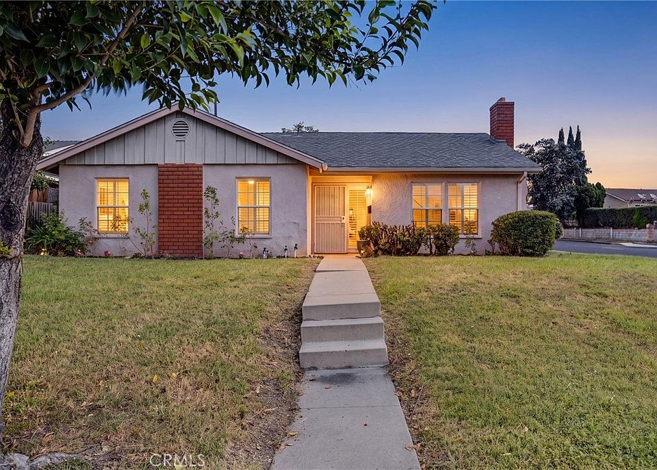 1st image of 3205 E Point Cedar Dr