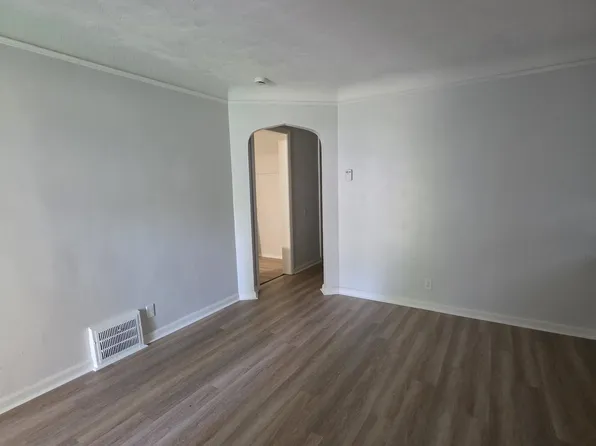 18414 Fenton St, Detroit, MI 48219