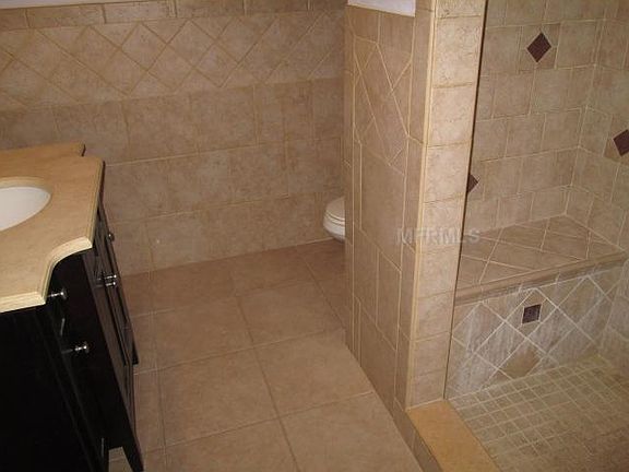 3rd image of 576 Baywood Dr S