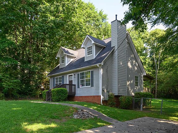 2nd image of 5920 Creekwood Rd