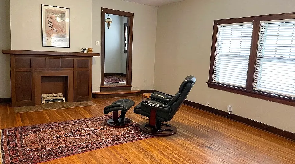 2 bed, 1.5 bath, 1500 sqft, $1,550 — Photo 2