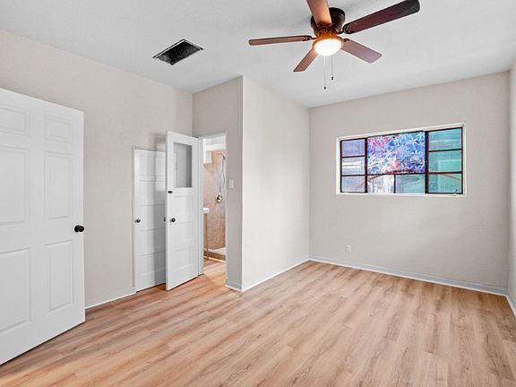 4th image of 2611 Pershing Dr