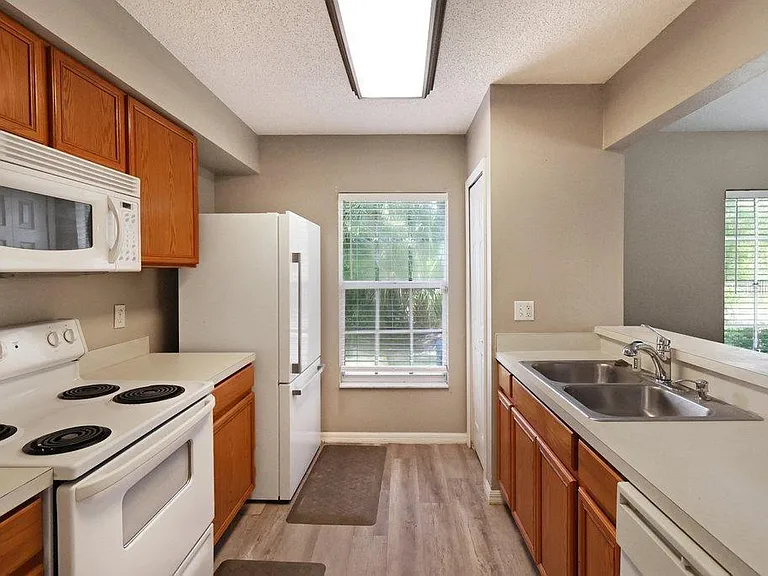 7127 Waterside Dr — Photo 18