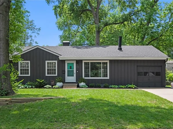 5931 W 76th St, Prairie Village, KS 66208