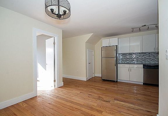 2nd image of 22 Woodbine St #2A