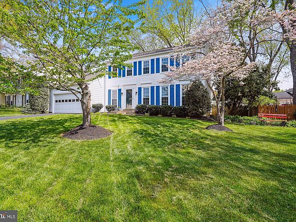 2nd image of 13418 Point Pleasant Dr