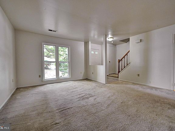 4th image of 2849 Burgundy Pl