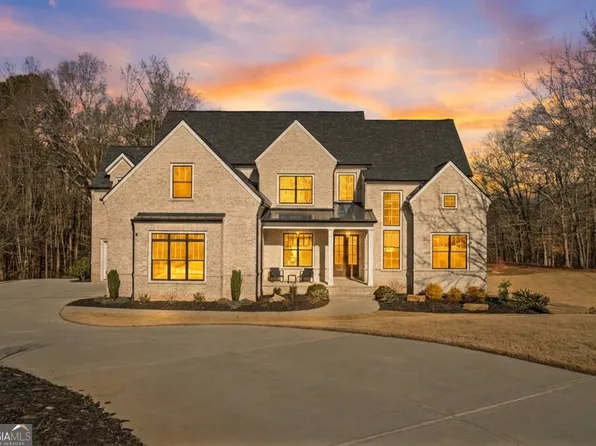 568 Versailles Dr, Auburn, GA 30011