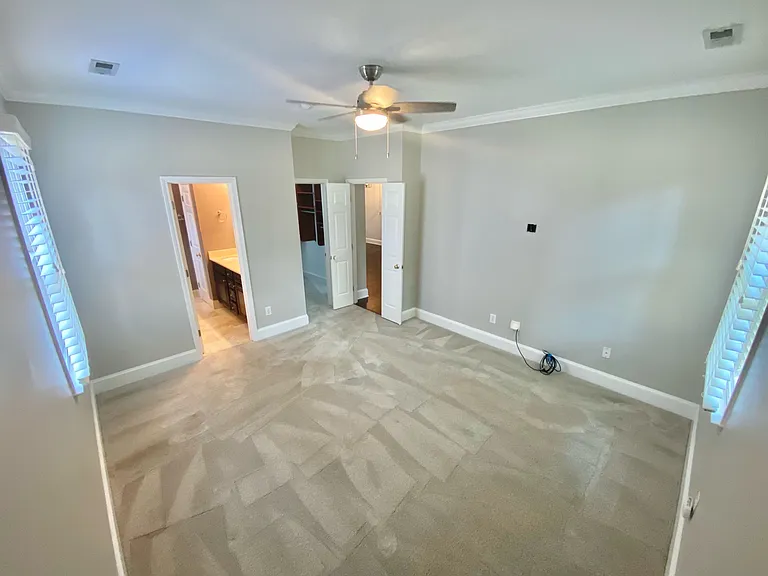 416 E Tremont Ave — Photo 9