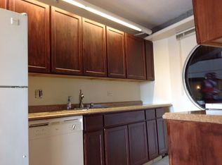 800 S Wells St APT 512, Chicago, IL 60607