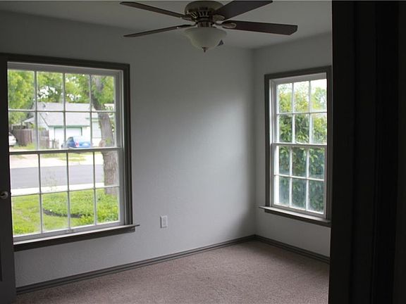 4th image of 2800 Townsend Dr