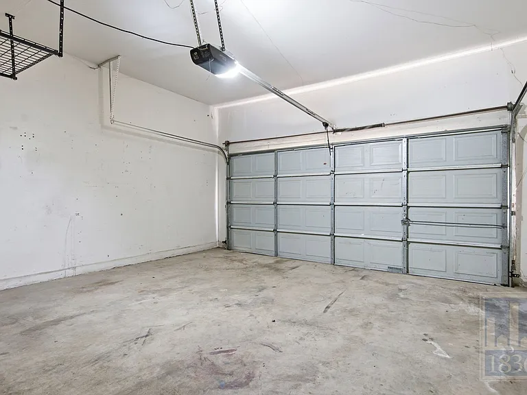 9002 Marsh Dr — Photo 20