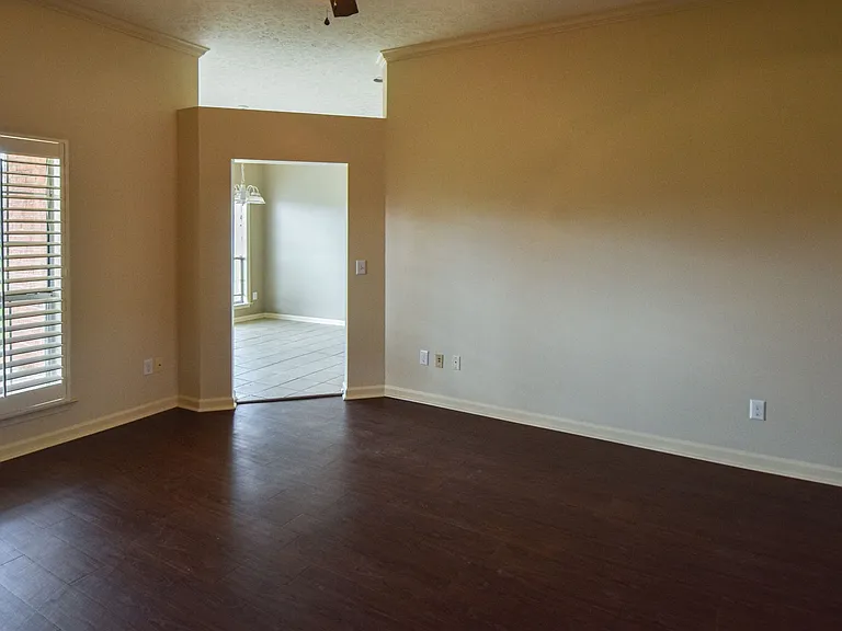 1691 Rambling Brook Ln — Photo 17