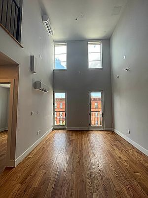 2nd image of 600 Myrtle Ave #4R