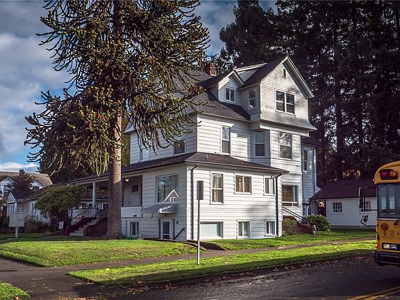 4th image of 303 17th Ave SE