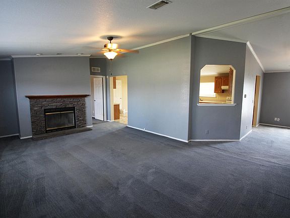4th image of 120 E Cherry Ave