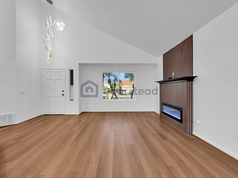 26150 Coronada Dr — Photo 7