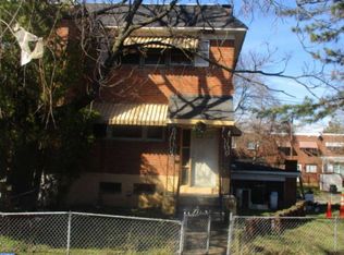 1254 Lakeshore Dr, Camden, NJ 08104