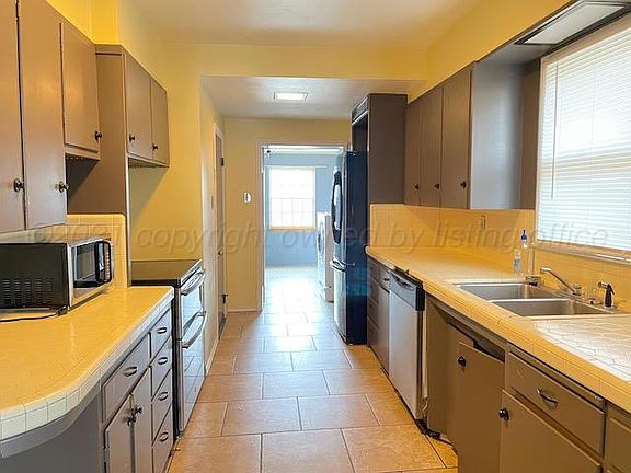 5th image of 1305 N Charles St