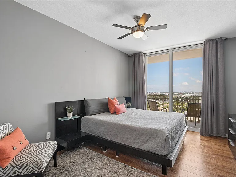 511 SE 5th Ave #2110 — Photo 10