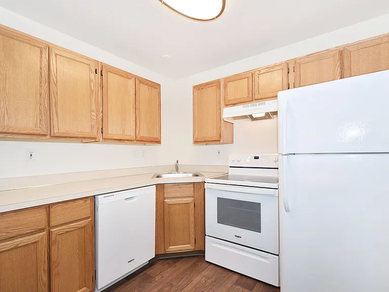 Pleasant Ridge Apartments — Photo 28