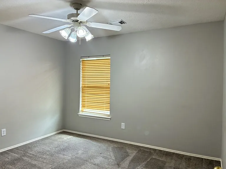 12402 Ravens Chase Ln — Photo 19