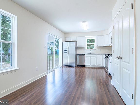 5th image of 2238 39th St